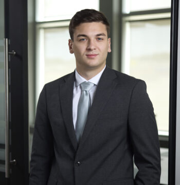 A photo image of Matt Zupan at Edelkoort Smethurst CPAs LLP (a full service accounting, tax, and advisory services CPA firm) in Burlington, Ontario, Canada.
