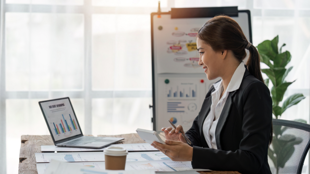 An image of a small business accountant in Burlington Ontario who is working with a client to help with a voluntary disclosure program