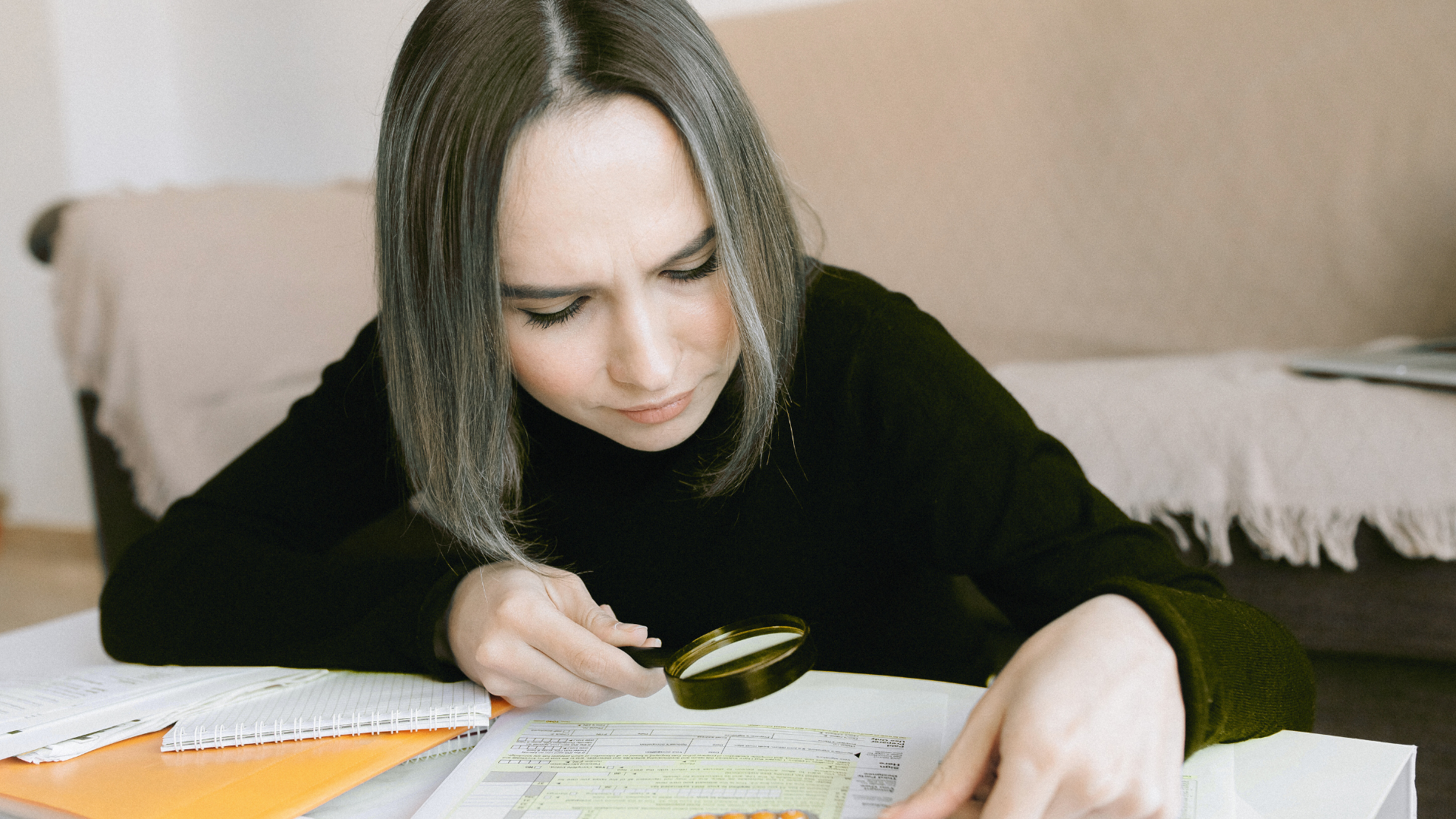 An image of an entrepreneur in Burlington Ontariio who is going through CRA's Assessment of her small business.