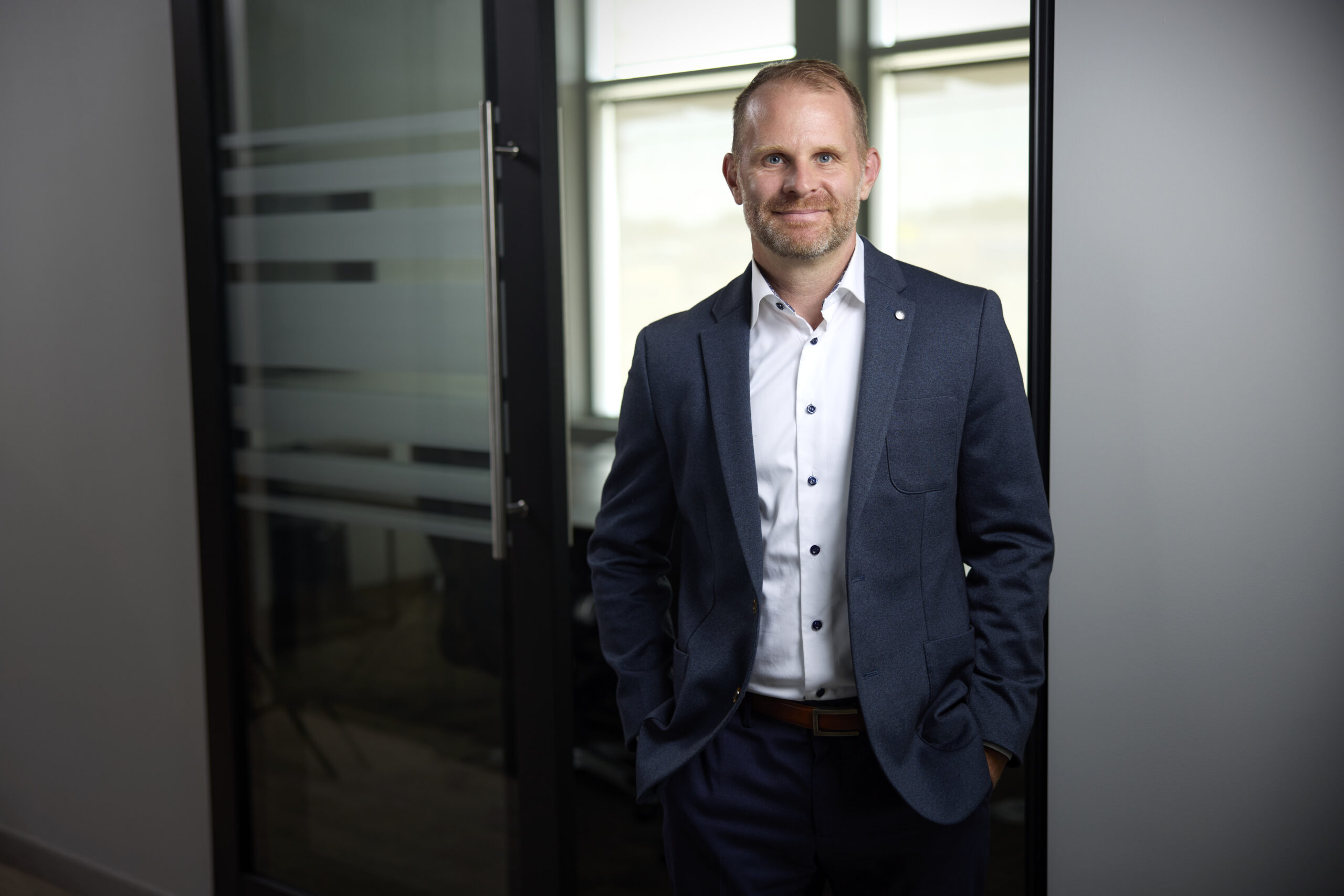 An image of Geoff Smethurst, Partner, CPA, CGA, LPA and Trust Specialist at Edelkoort Smethurst CPAs LLP (a full service Accounting, Tax, Trust, Estate planning and Advisory Services CPA firm) in Burlington, Ontario, Canada.